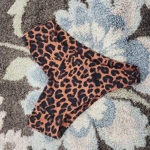 Skatie Melly bottom size m